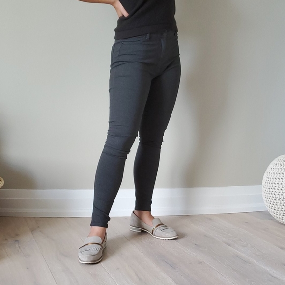 Aritzia Babaton stretchy leggings - Picture 2 of 7